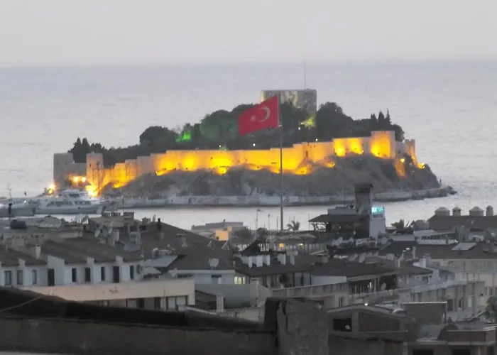 Uslan Otel Kuşadası