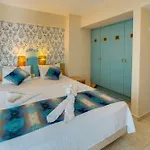 Uslan Hotel