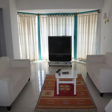 Uslan Hotel