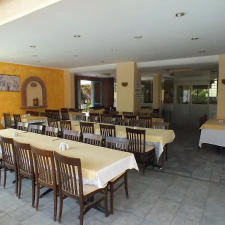 Uslan Hotel